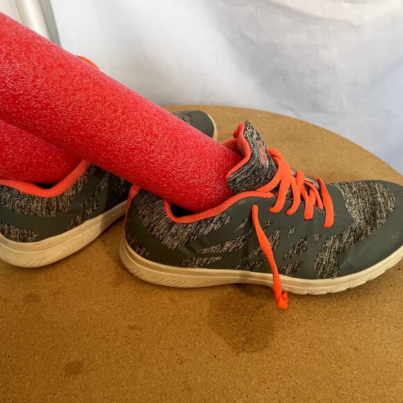 Athletic Works Lightweight sneakers Size 4 girl GGAW48DP004 - Picture 6 of 9